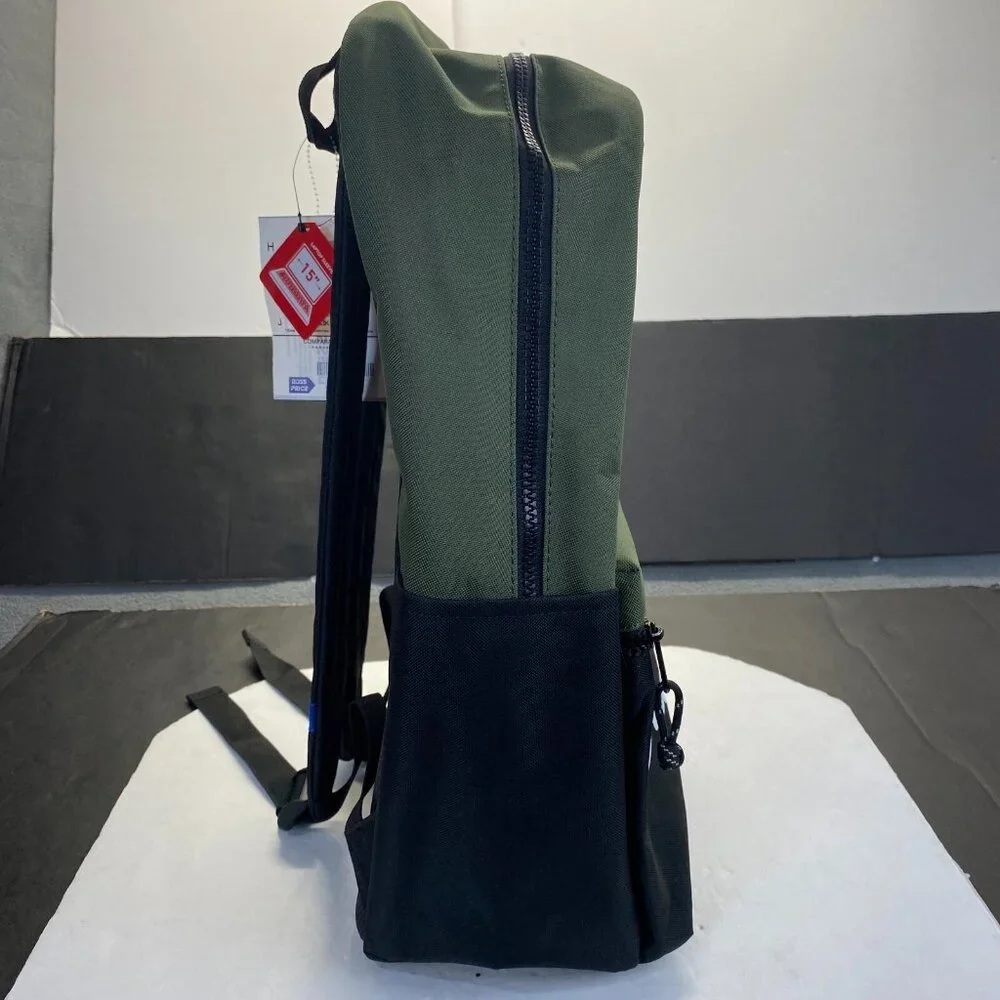 Champion 15” Backpack Black/Green cript Logo,Laptop Sleeve,Padded‎ Straps New